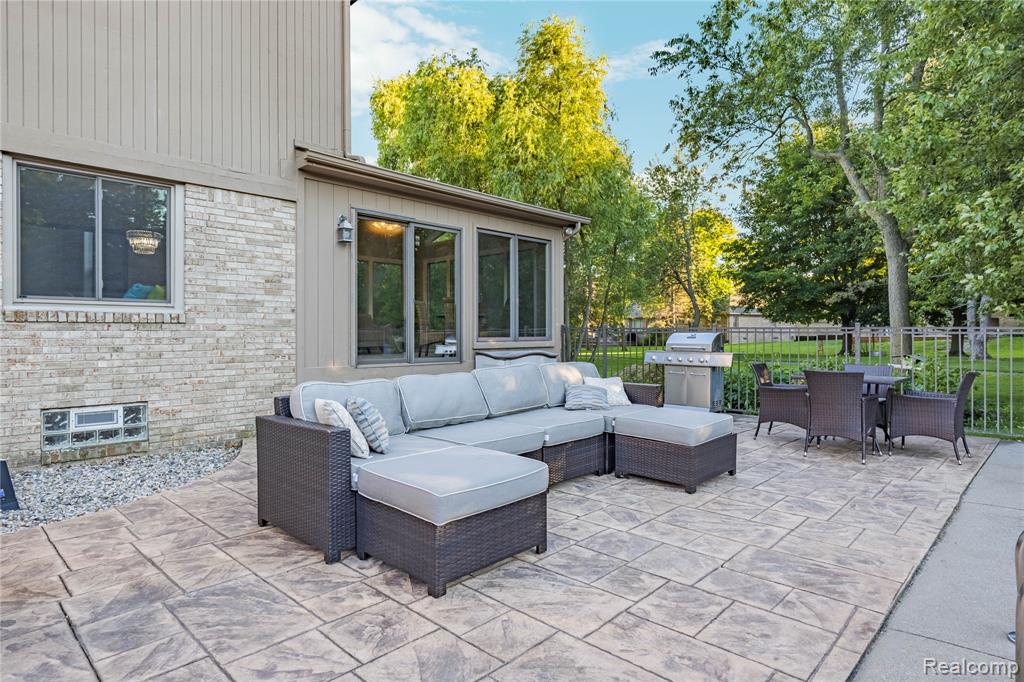 53961 Sutherland Court, Utica, MI 48316 — Photo 80