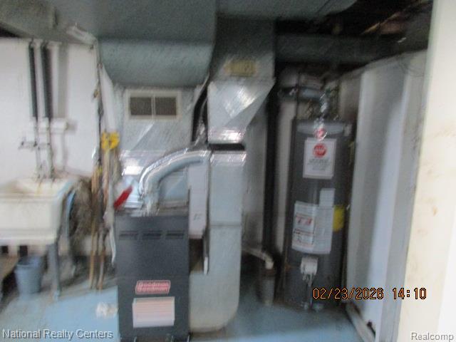 7633 Faust Avenue, Detroit, MI 48228 — Photo 23