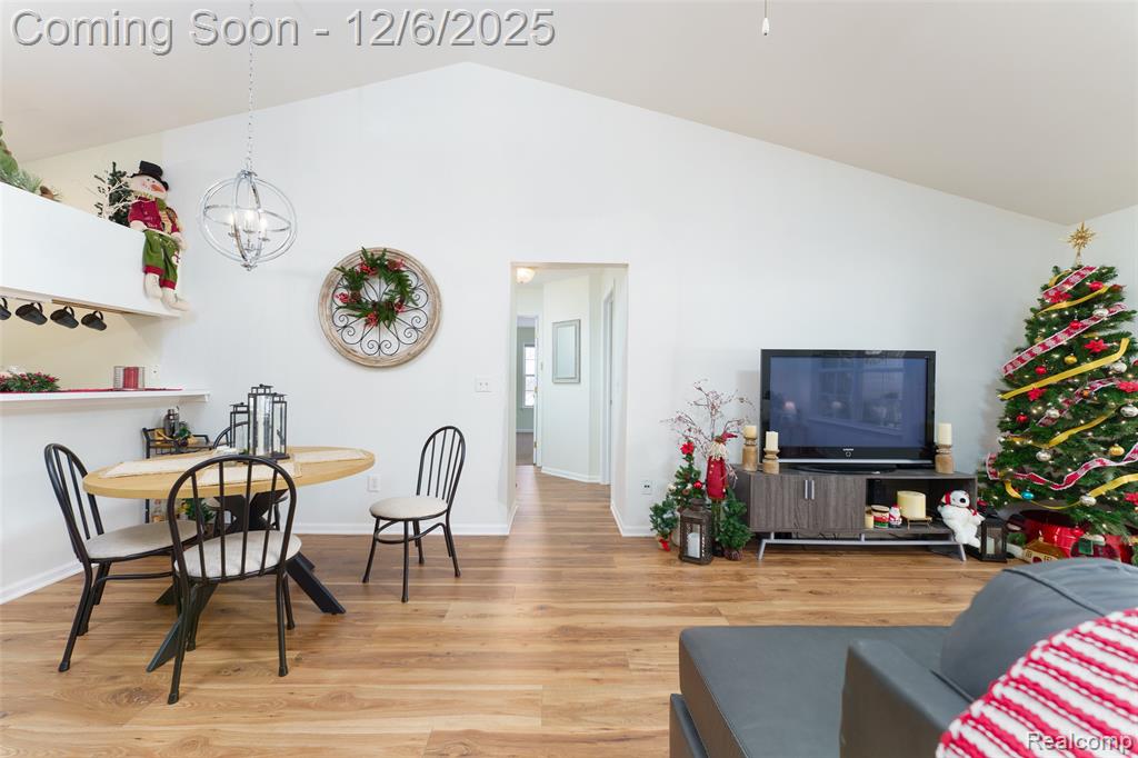 12274 Saint Andrews Way, Fenton, MI 48430 — Photo 11