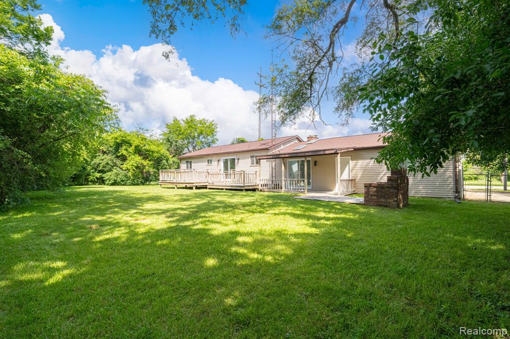 3353 Augusta Street, Flint, MI 48532 — Photo 3