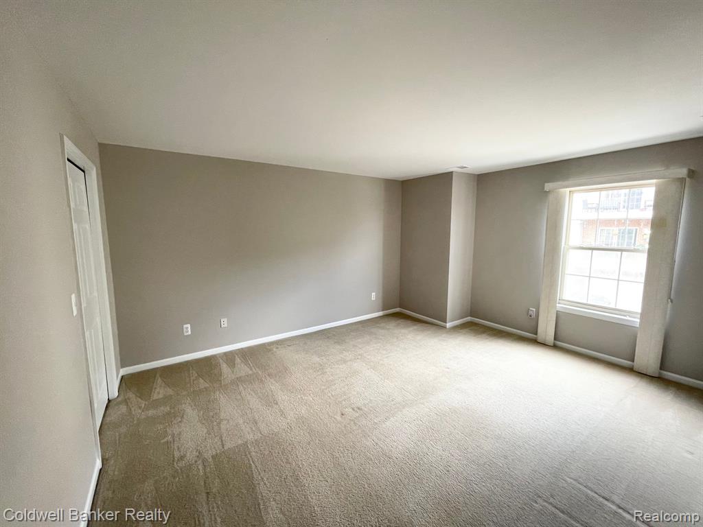 39634 ROCKCREST Lane, Northville, MI — Photo 15