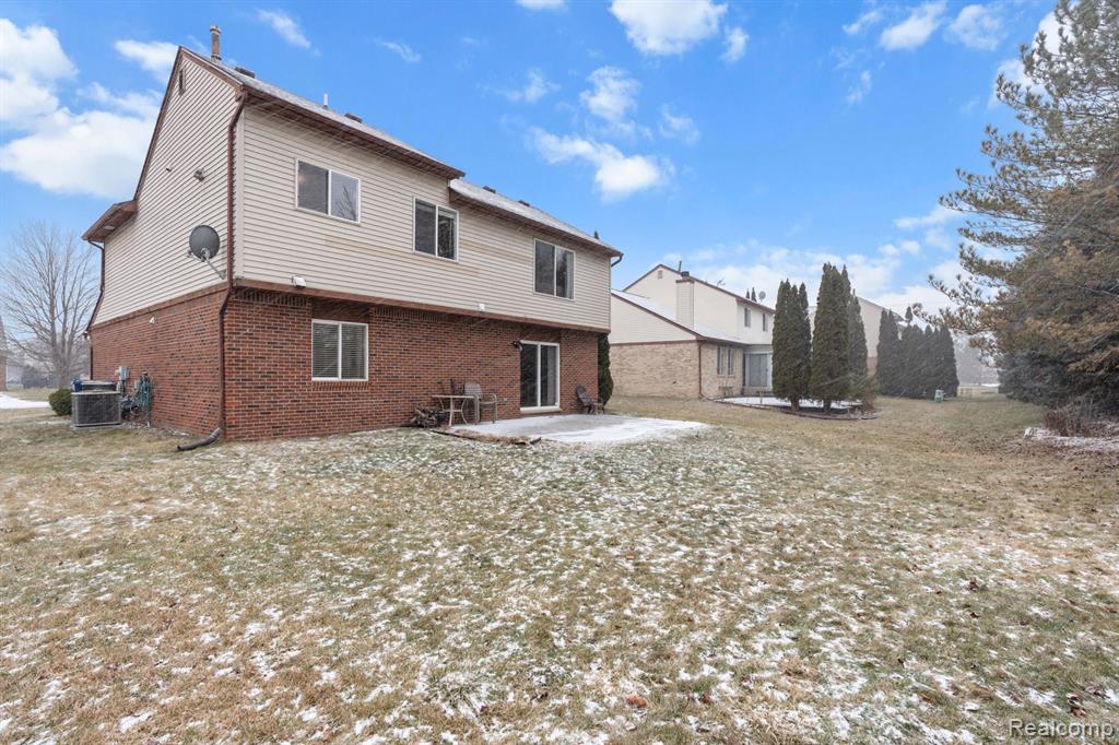 41306 WESTFIELD Circle, Canton, MI 48188 — Photo 26