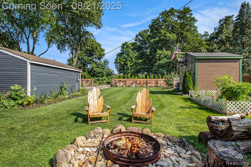 9301 Big Lake Road, Clarkston, MI — Photo 14