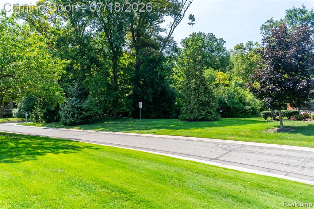 7482 Sheffield, West Bloomfield, MI — Photo 45