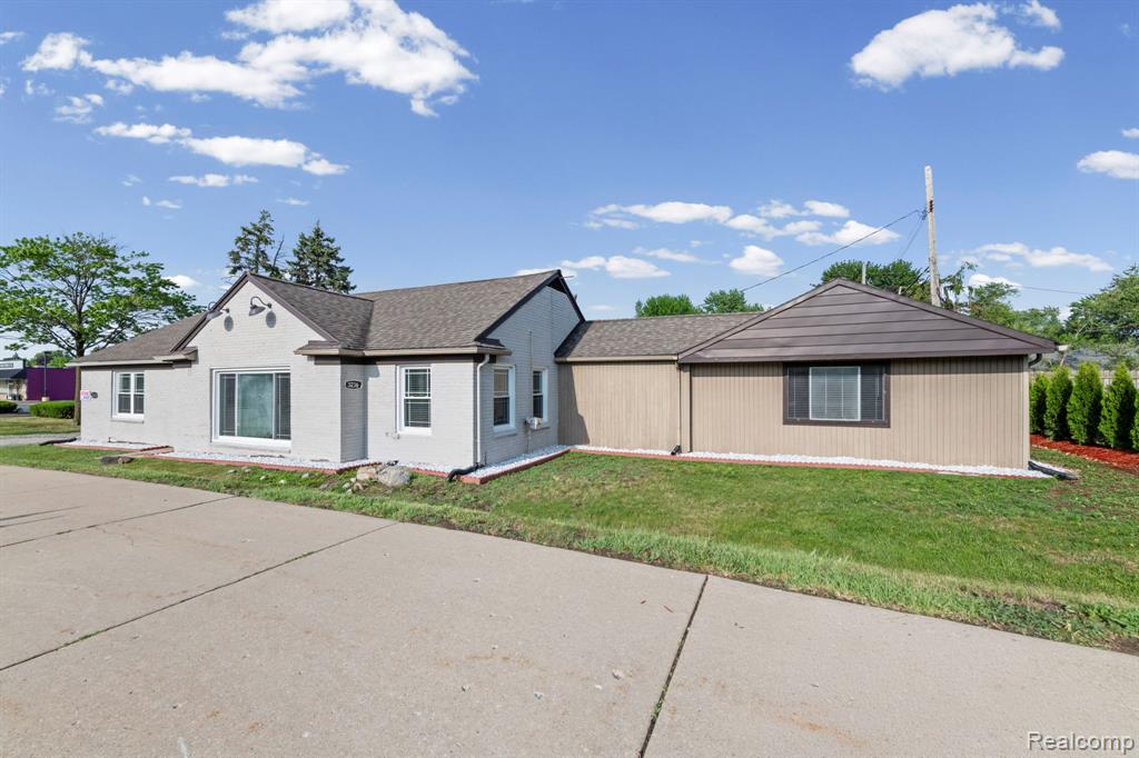 3236 Rochester Road, Troy, MI 48083 — Photo 16