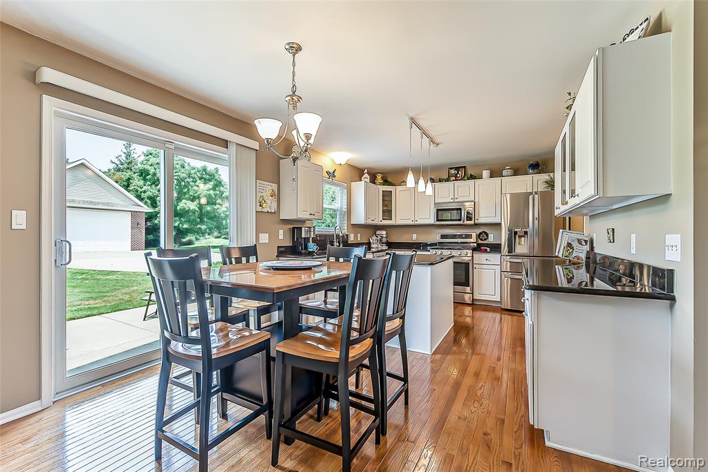 2116 Ore Creek Lane, Brighton, MI 48114 — Photo 9