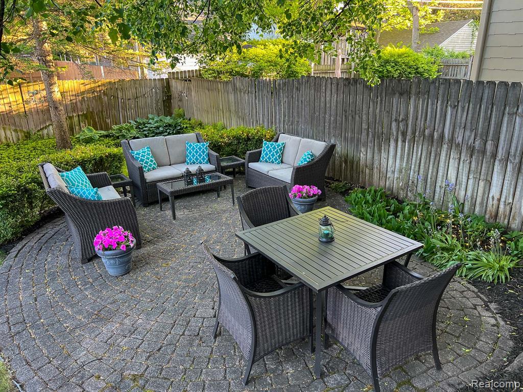 932 Forest Avenue, Birmingham, MI 48009 — Photo 32