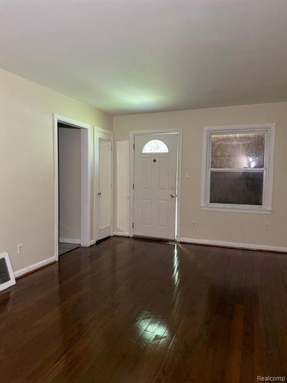 8687 Farmbrook Street, Detroit, MI 48224 — Photo 3