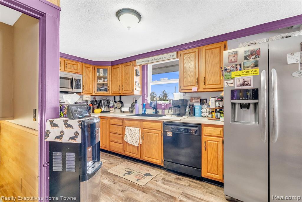 5086 STATE Road, Fort Gratiot, MI 48059 — Photo 11