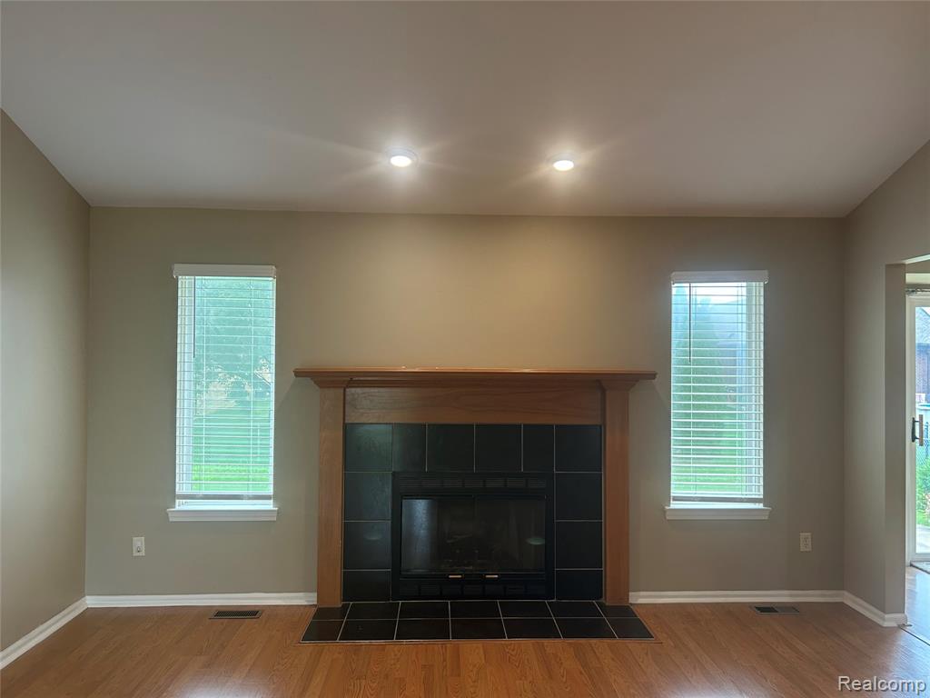 46129 Creekside Boulevard, Macomb, MI 48044 — Photo 3