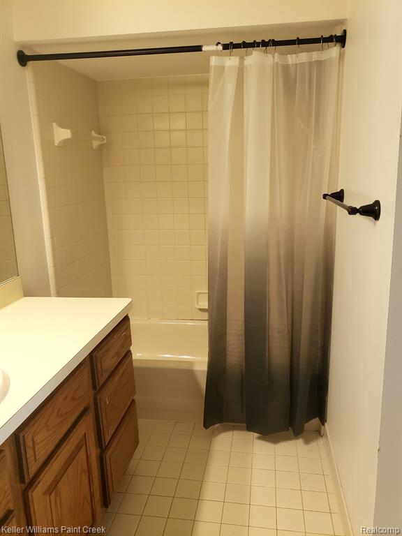 582 W HAMLIN Road, Rochester Hills, MI 48307 — Photo 28
