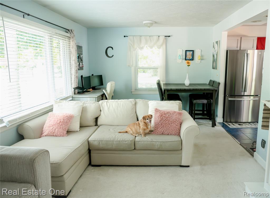 88 Longfellow Road, Whitmore Lake, MI 48189 — Photo 2