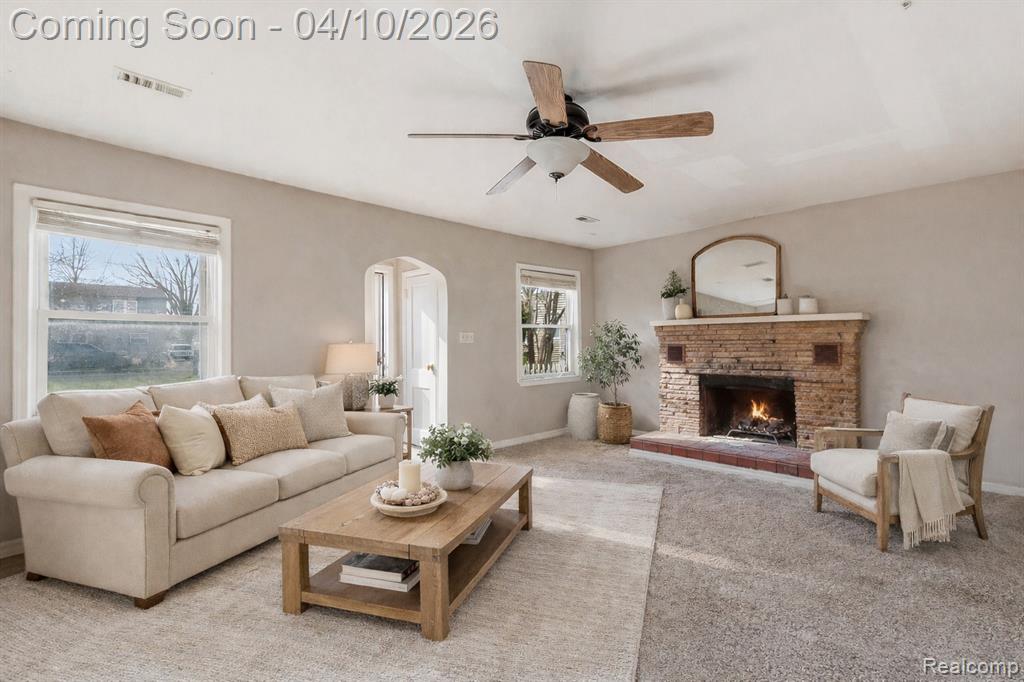 33524 Duncan, Fraser, MI 48026 — Photo 6