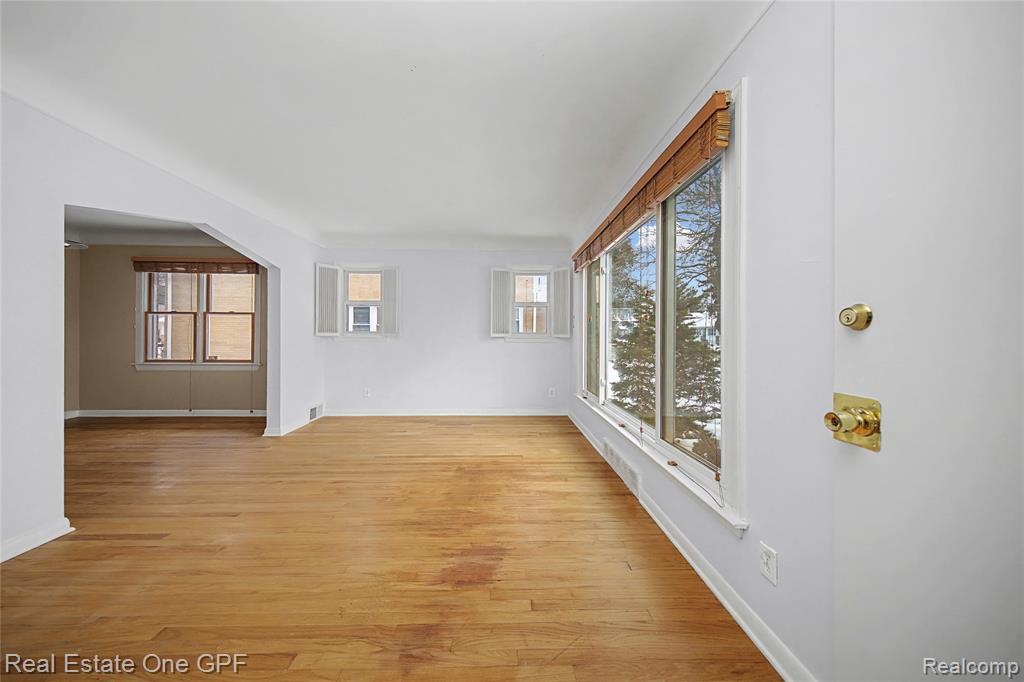 506 W 12 Mile Road, Royal Oak, MI 48073 — Photo 4