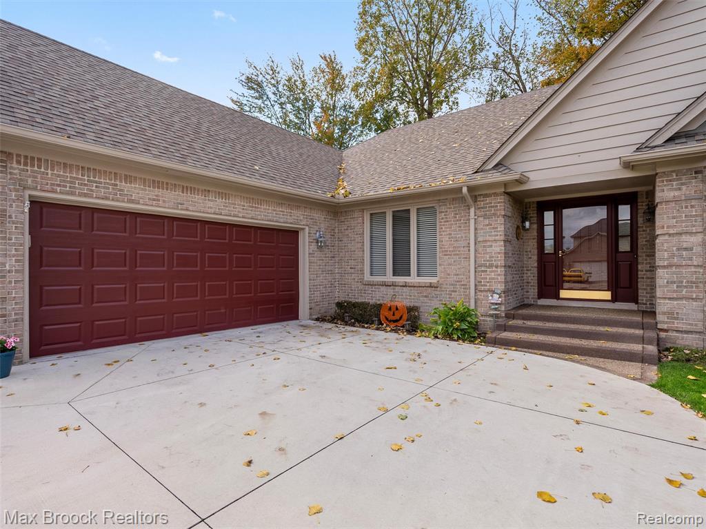 51197 Blackhawk Lane, Macomb, MI 48042 — Photo 2
