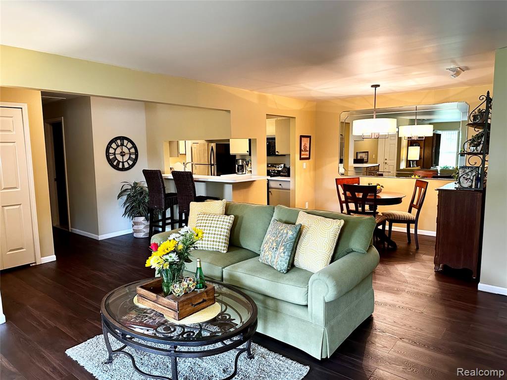 6536 Shetland Court, Utica, MI 48316 — Photo 9