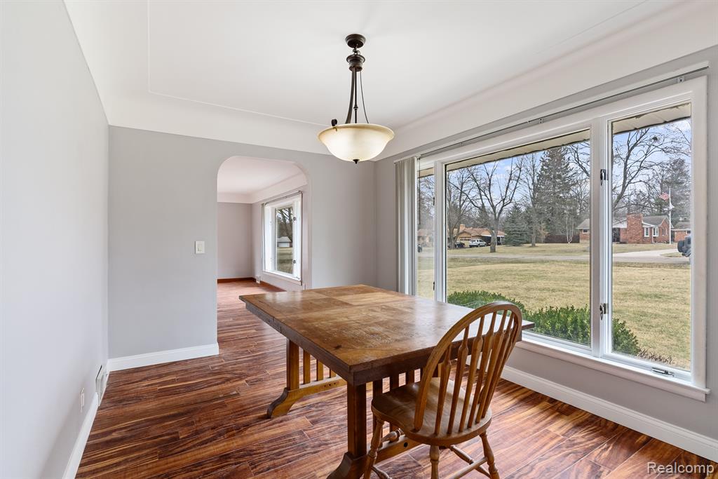 724 NICHOLS Road, Auburn Hills, MI 48326 — Photo 13