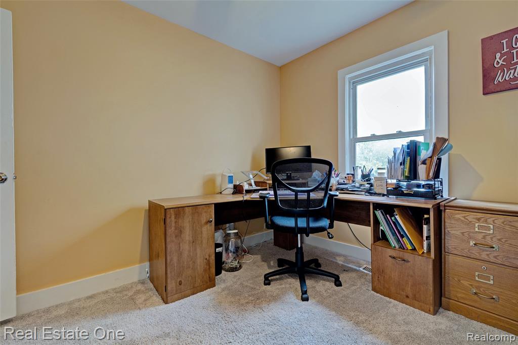 8247 Miller Road, Swartz Creek, MI 48473 — Photo 17