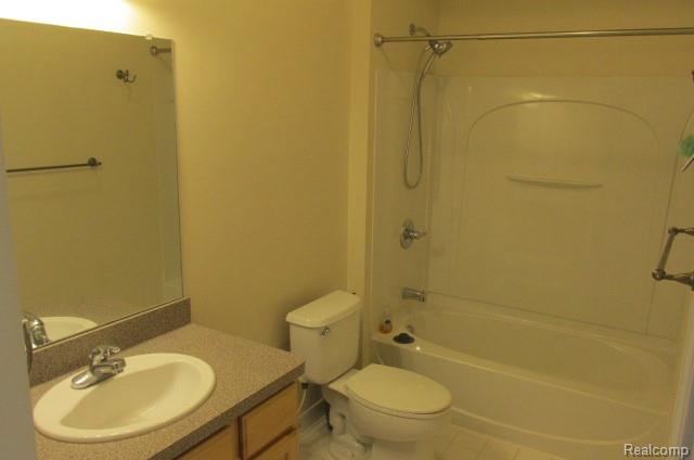 4103 Teal Lane, Walled Lake, MI 48390 — Photo 9