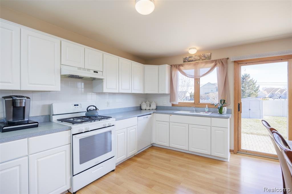 53198 Spurry Lane, Chesterfield, MI — Photo 10