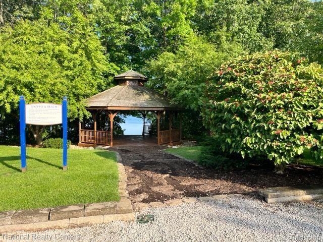 4952 STILLMEADOW Drive, Howell, MI 48843 — Photo 38