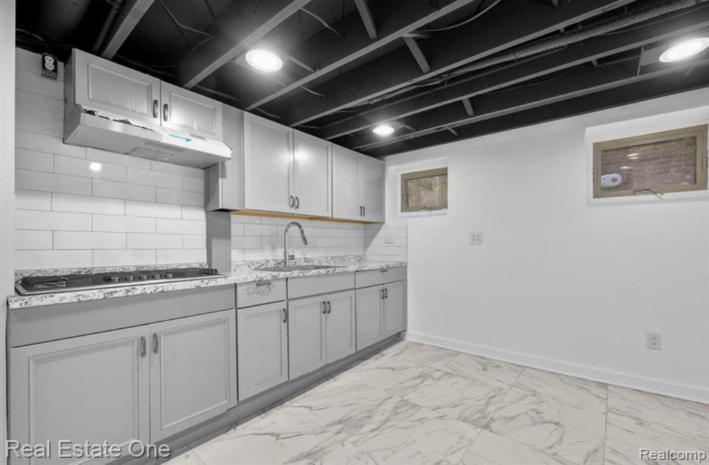 7305 APPOLINE Street, Dearborn, MI 48126 — Photo 15