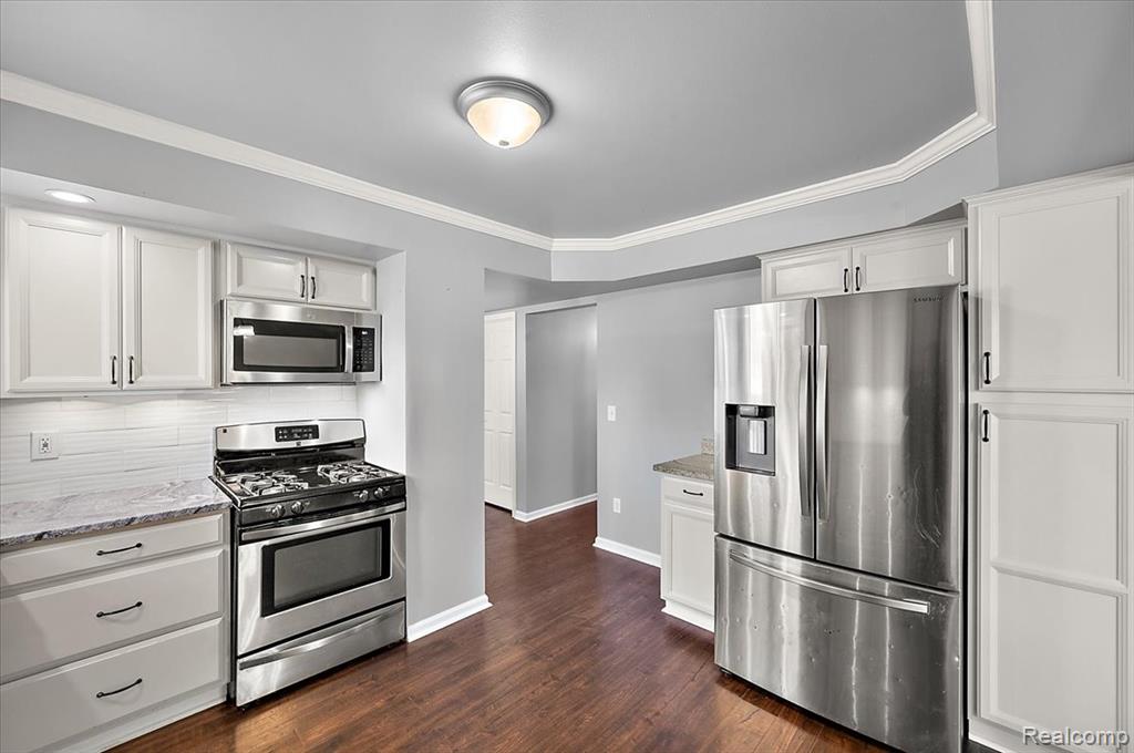 40649 Rinaldi Drive, Sterling Heights, MI 48313 — Photo 20