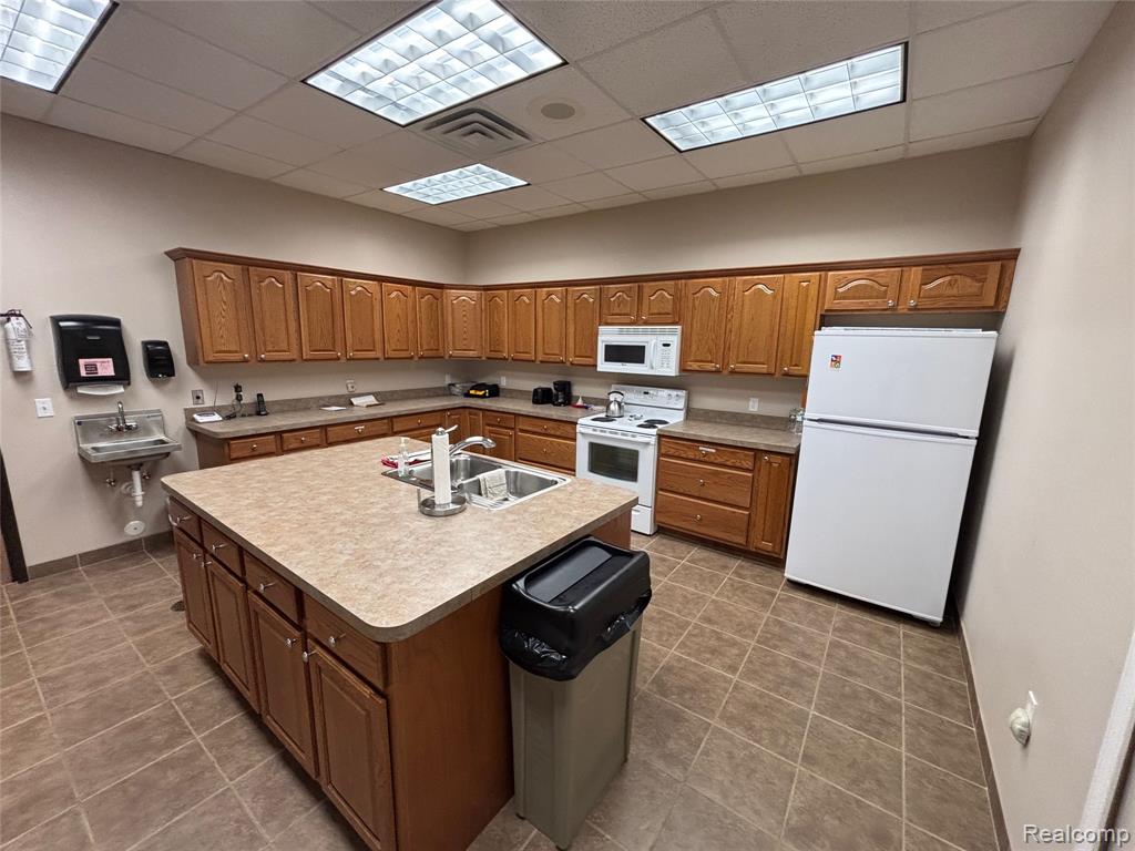 7191 E Imlay City Road, Imlay City, MI 48444 — Photo 21