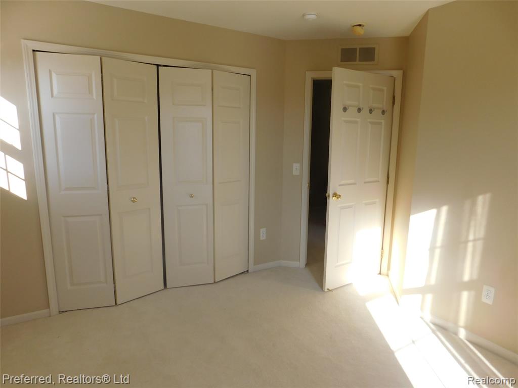 43124 PROVIDENCE Lane, Canton, MI 48188 — Photo 19