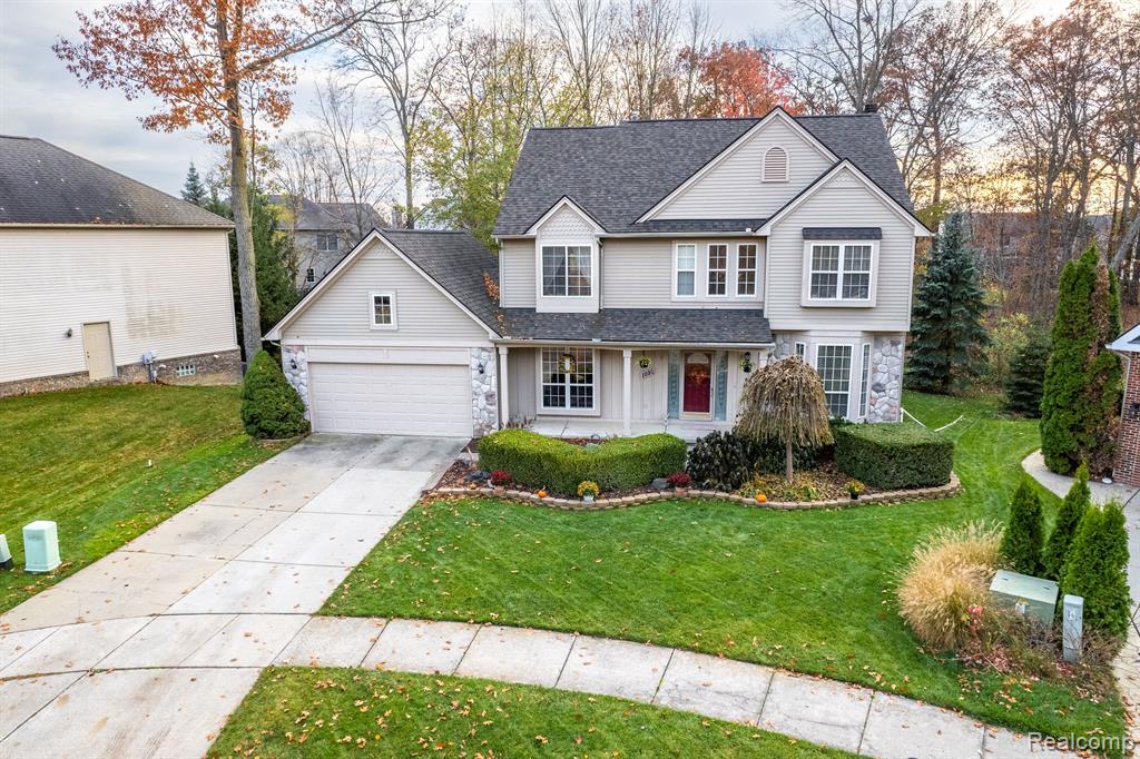 1095 APPALOOSA Court, South Lyon, MI 48178 — Photo 3