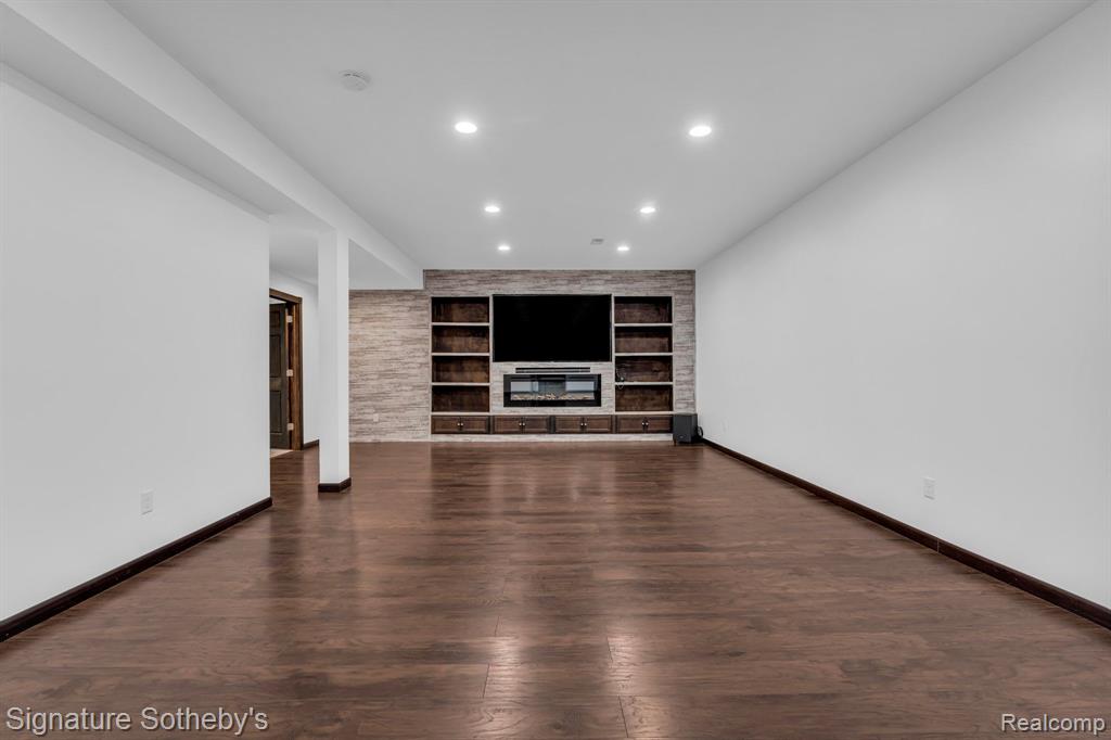 9019 HILLVIEW Lane, Jackson, MI 49201 — Photo 13