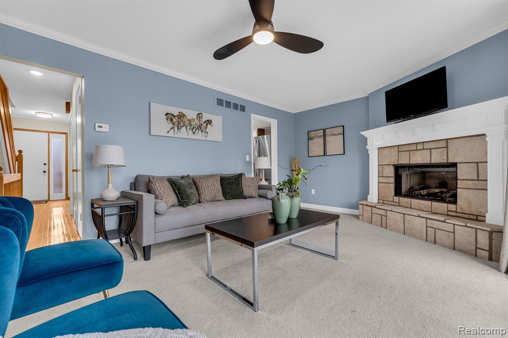 745 OAK BROOK RIDGE Drive, Rochester Hills, MI 48307 — Photo 3