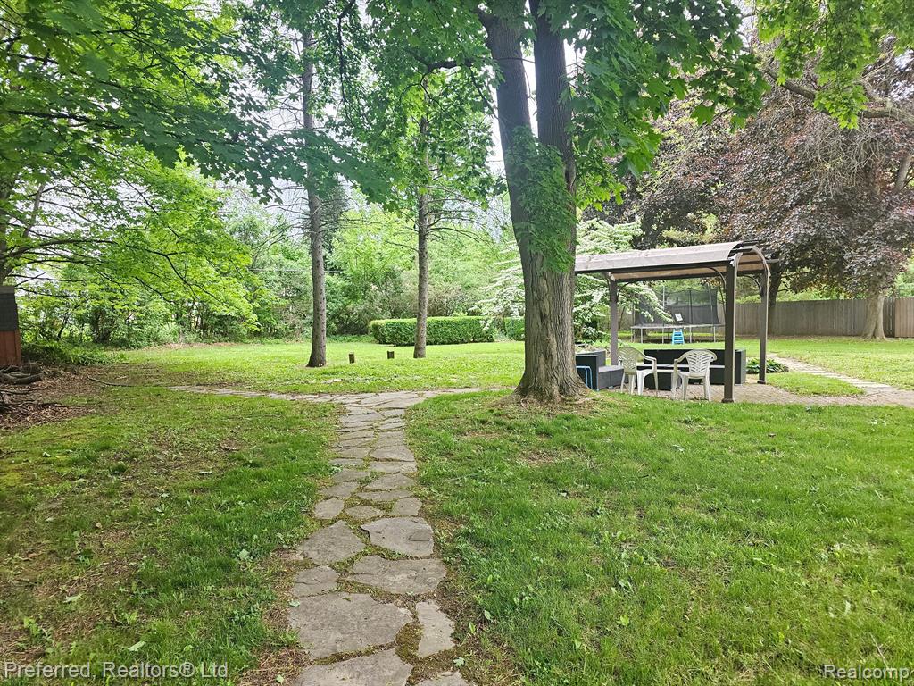 6120 SIERRA Pass, Flint, MI 48532 — Photo 11