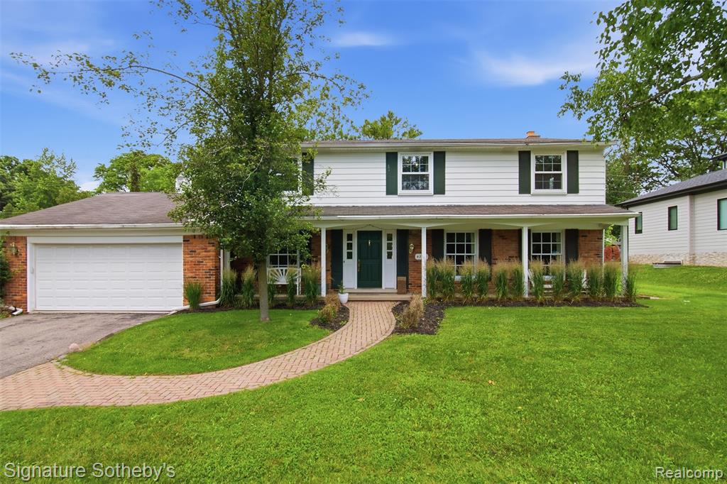 4784 Walnut Lake Road, Bloomfield Hills, MI