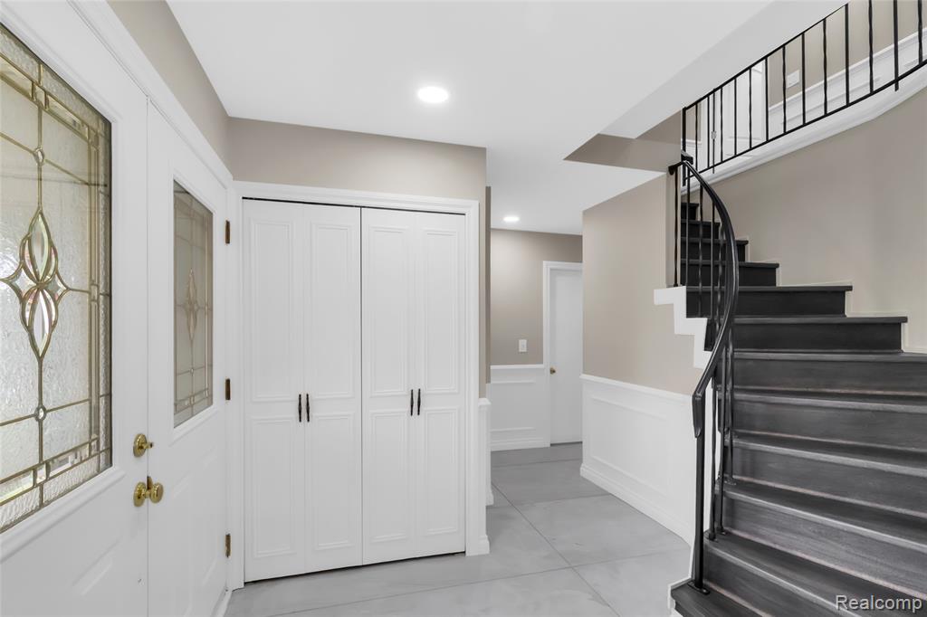 6880 Brookshire Drive, Canton, MI 48187 — Photo 6