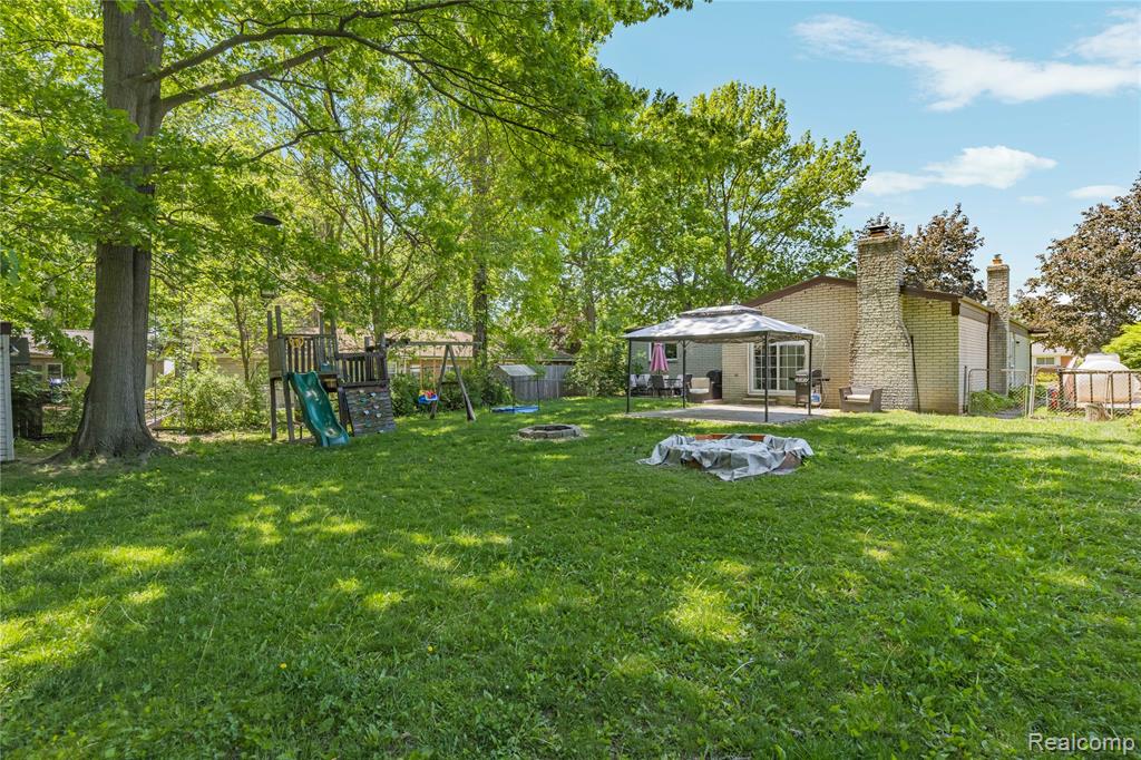 31720 Kelly Road, Roseville, MI 48066 — Photo 37