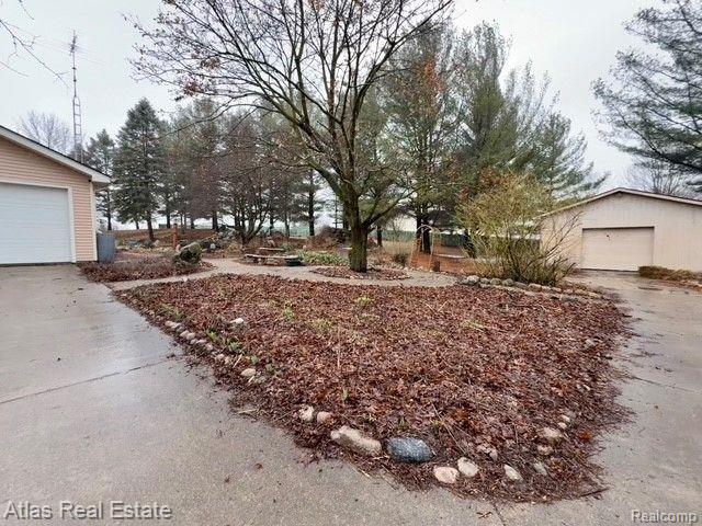 9010 GALE Road, Goodrich Vlg, MI — Photo 4