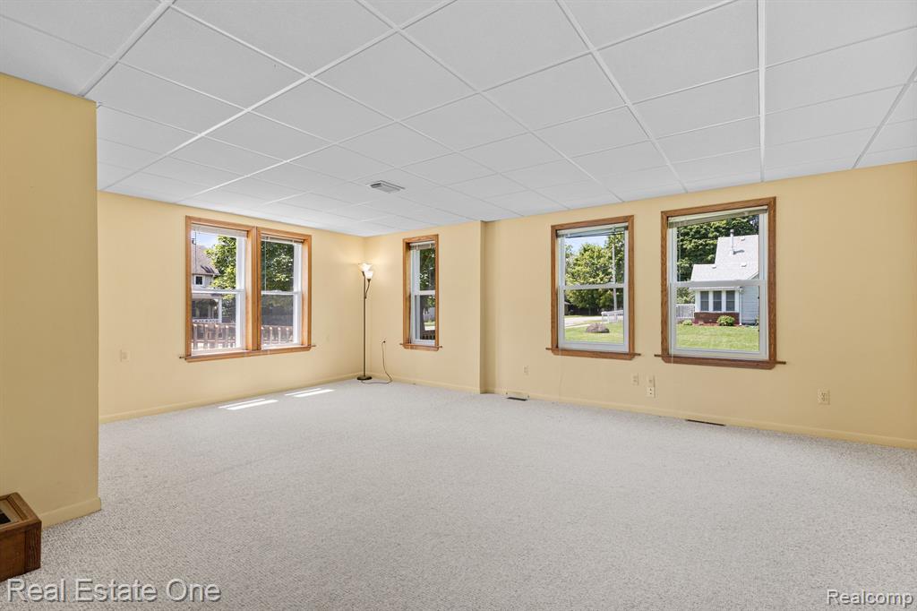 447 E JACKSON Street E, Lake Orion, MI 48362 — Photo 11