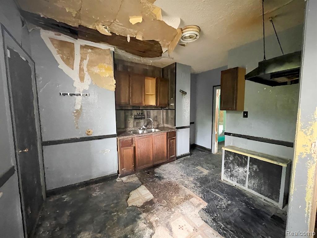 5535 Balfour Road, Detroit, MI 48224 — Photo 14