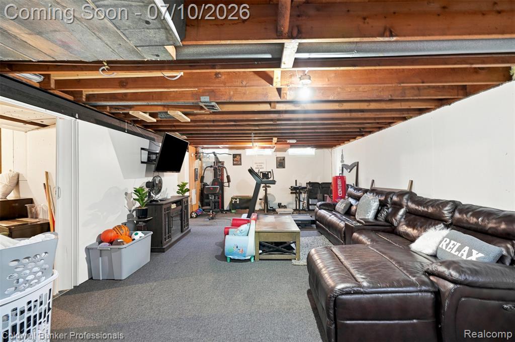 23821 Manistee Street, Oak Park, MI 48237 — Photo 31