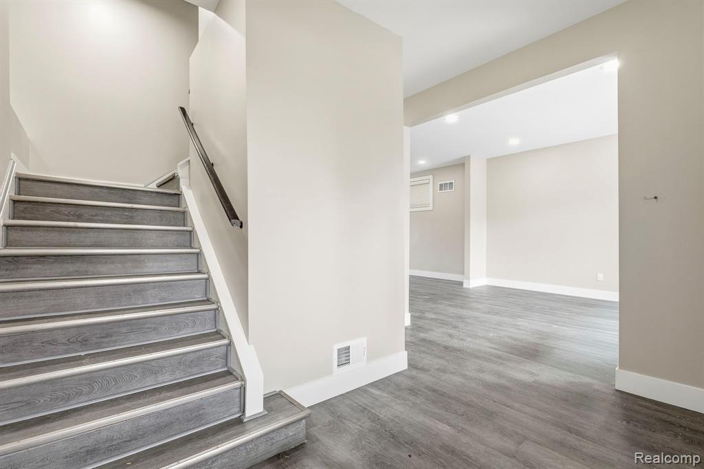 3280 Lothrop Street, Detroit, MI 48206 — Photo 11