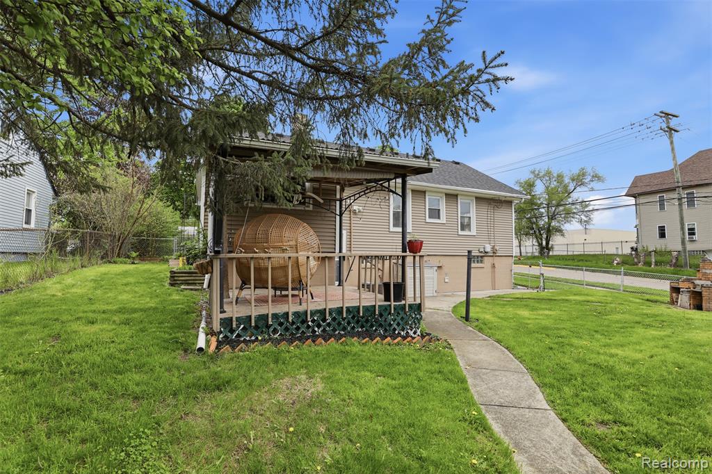 237 S Chocolay Avenue, Commerce Twp, MI — Photo 39