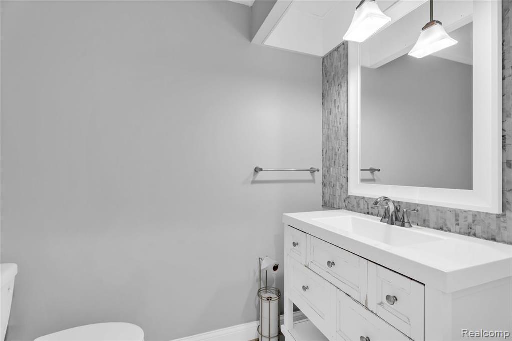 6016 Plantation Drive, Grand Blanc, MI 48439 — Photo 30