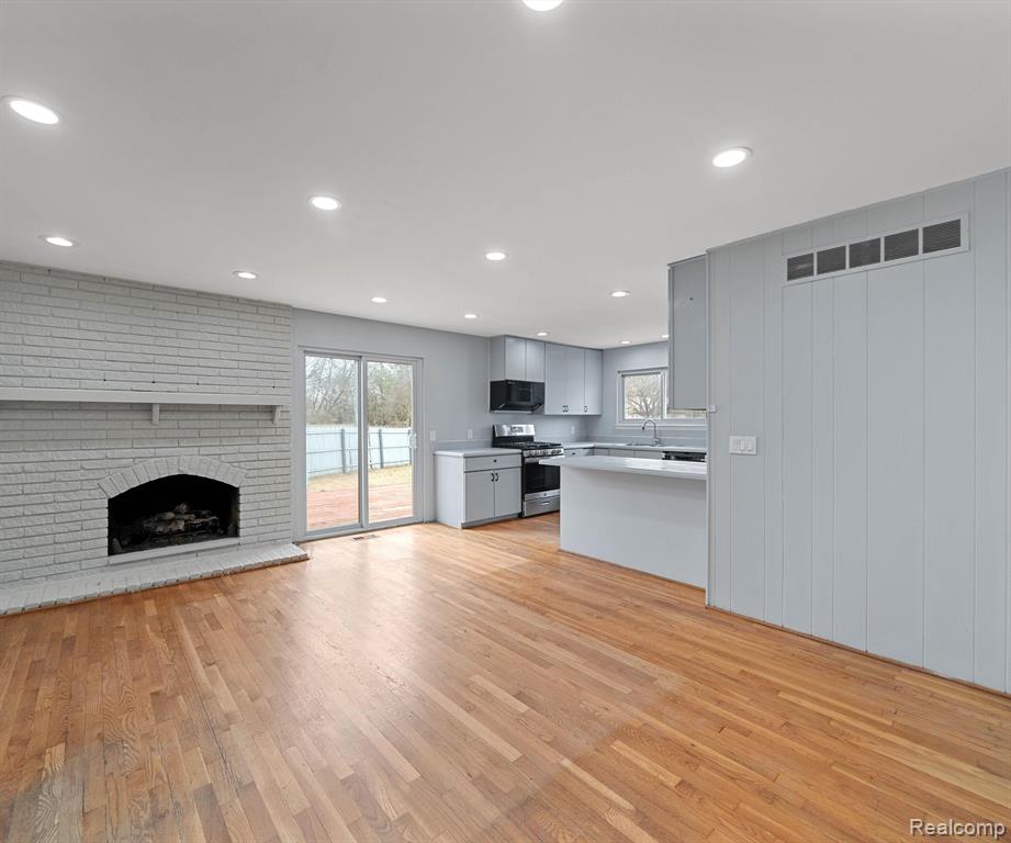 44359 REGIS, Canton, MI 48187 — Photo 13