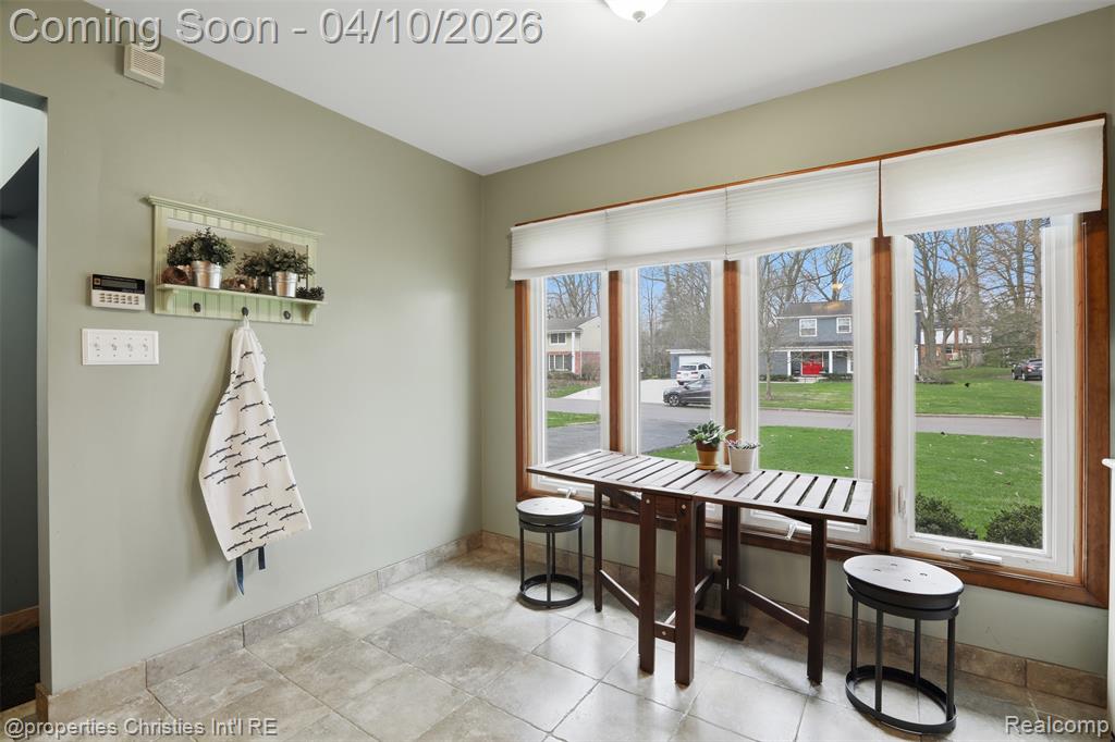 Dining space with baseboards