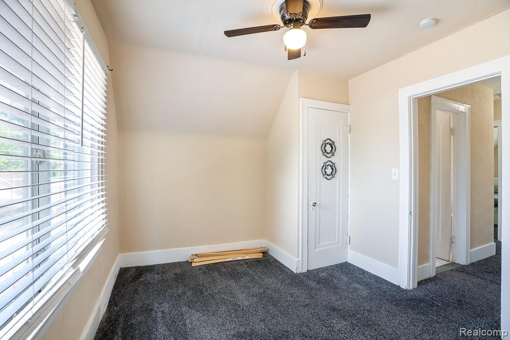 4663 Mead Street N, Dearborn, MI 48126 — Photo 53