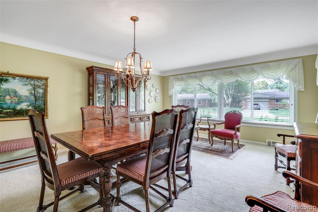 31698 Southview Street, Beverly Hills, MI 48025 — Photo 4