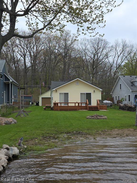 11476 Patterson Lake Drive, Pinckney, MI 48169 — Photo 2