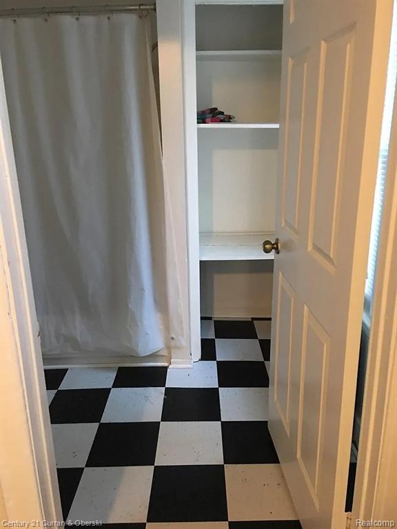 767 Riverbank #4 Street, Wyandotte, MI 48192 — Photo 13