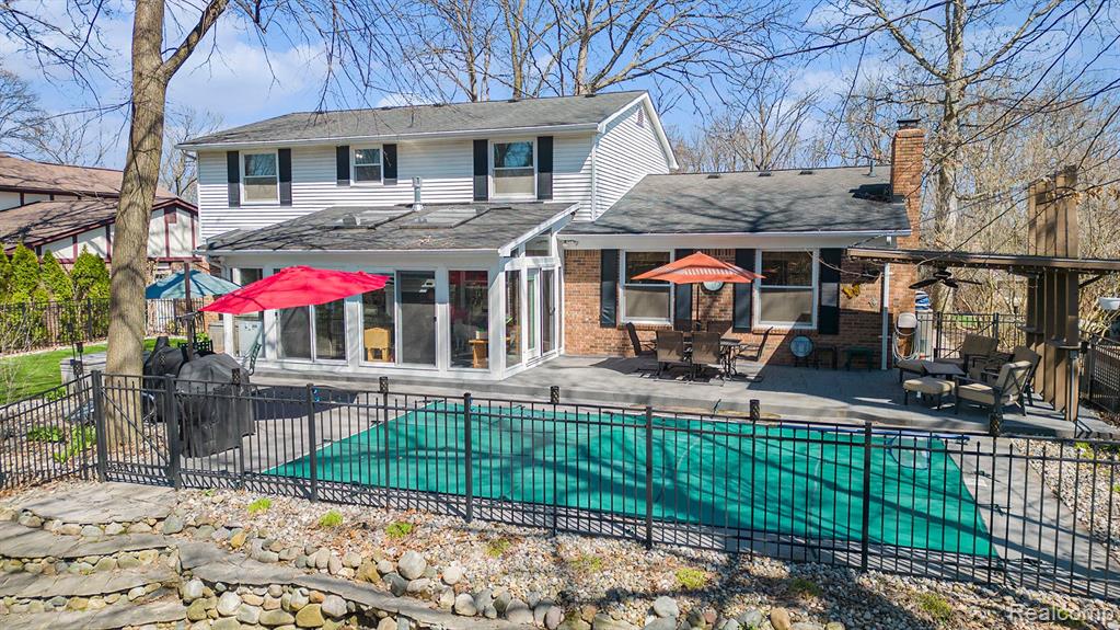 779 MEDINAH Drive, Rochester Hills, MI 48309 — Photo 4